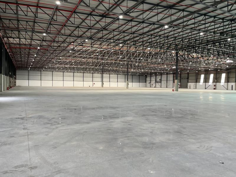 To Let commercial Property for Rent in Montague Gardens Western Cape